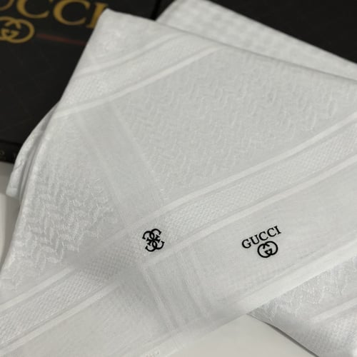 شماغ قوتشي ابيض اخر اصدار