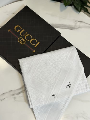 شماغ قوتشي ابيض اخر اصدار