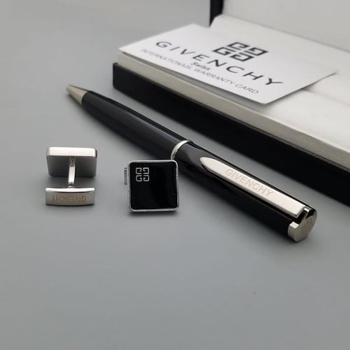 العرض البلاتيني من جيفنشي F32