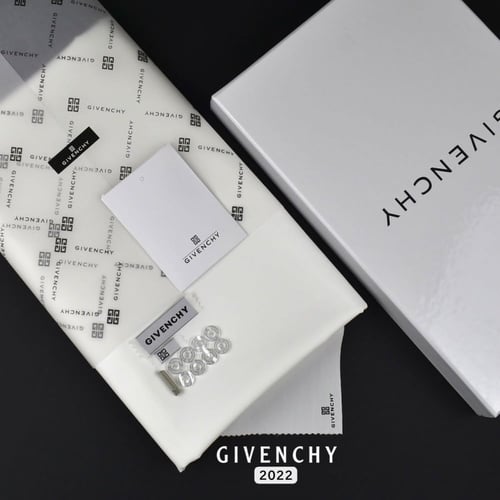 العرض الذهبي من جيفنشي F22