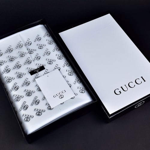 العرض الفضي" قوتشي "