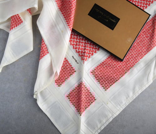 شماغ بروجيه احمر بيج موديل 1