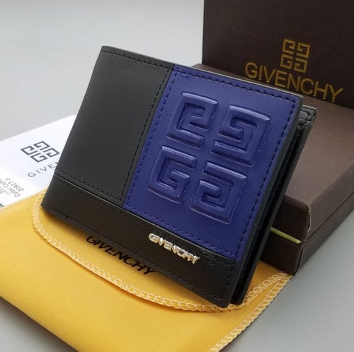 بوك جيفنشي"2022