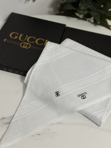 شماغ قوتشي ابيض اخر اصدار