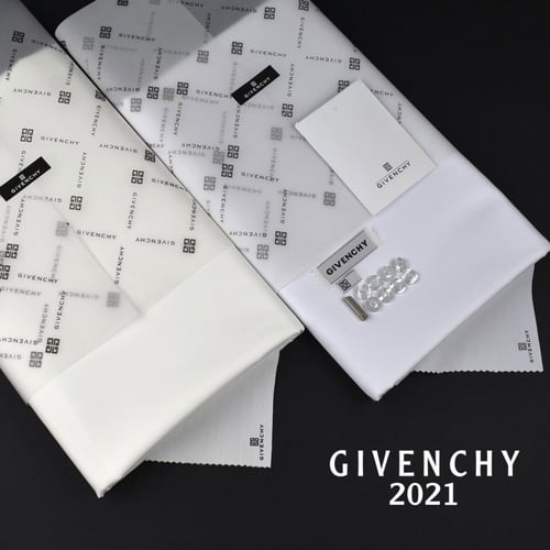 طقم جيفنشي الفاخر بالورد