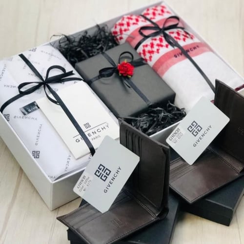 العرض الذهبي من جيفنشي F21