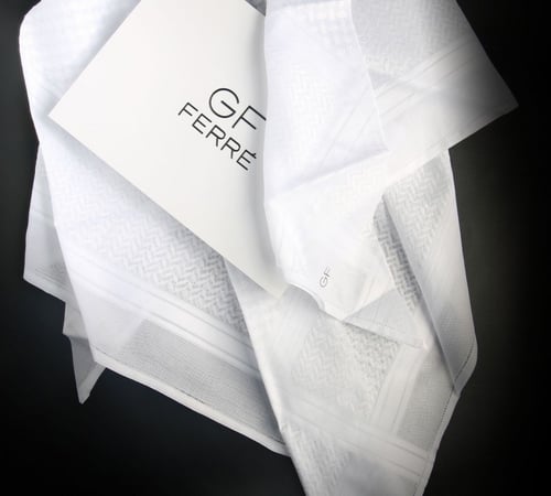 شماغ GF FERR ابيض موديل FLW
