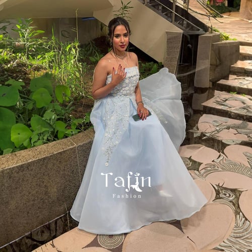 فستان ملكة مشجر لون سماوي