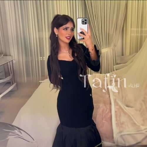 فستان شمس الفارس