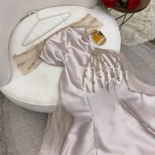 فستان سهرة طويل مطرز خرز ضيق الخصر