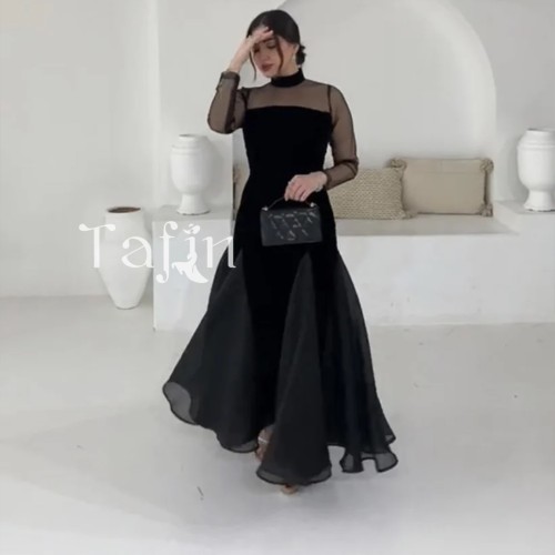 فستان شتوي انيق وماسك