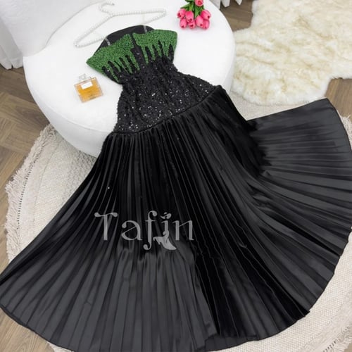 فستان سهرة بتطريز يدوي