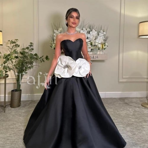 فستان طويل واسع بدون أكمام