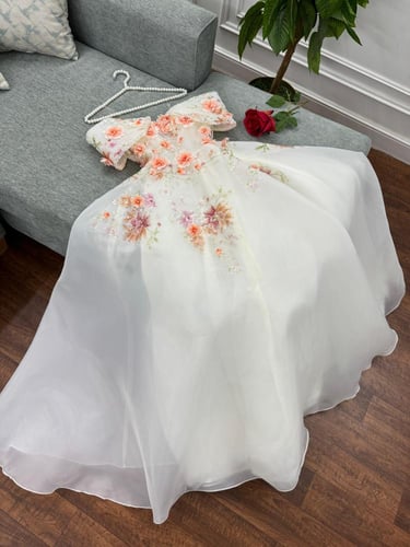 فستان سهرة مشجر