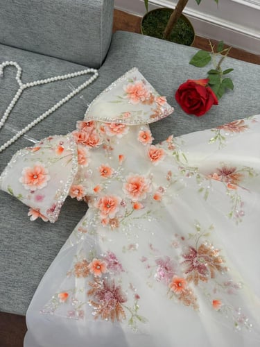 فستان سهرة مشجر