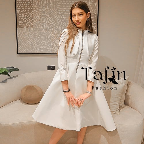 فستان تولاي للسن المحير