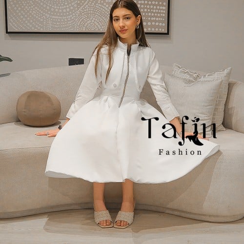 فستان تولاي للسن المحير