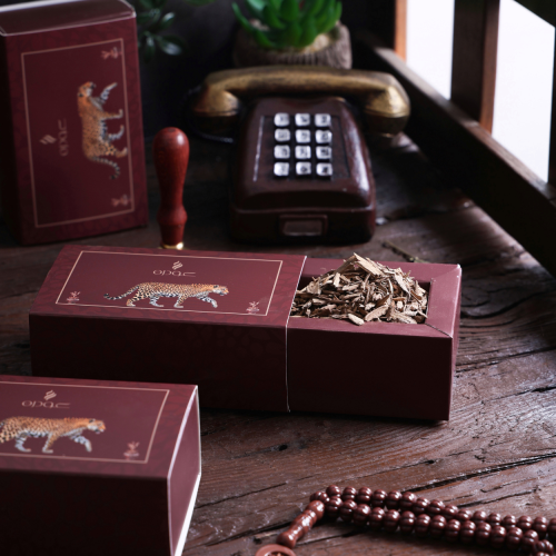 Natural oud, small dispersed – a full ounce