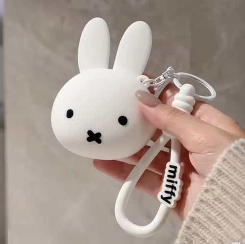 (اصلي 100%) Miffy Keychain mini bag