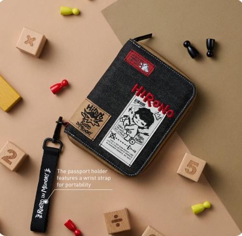 Hirono Echo Series - Passport Bag