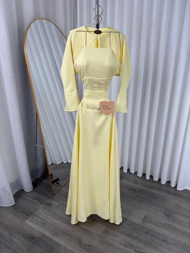 فستان نبيره