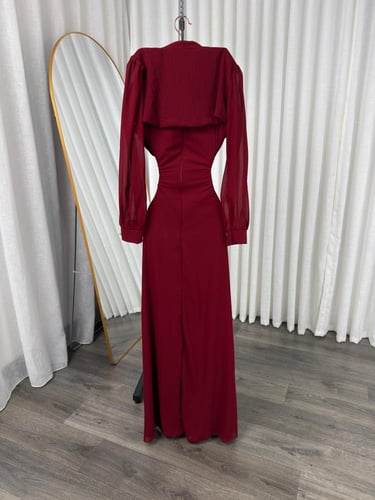 فستان عنابيه