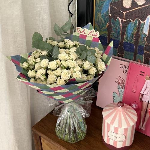 White baby rose