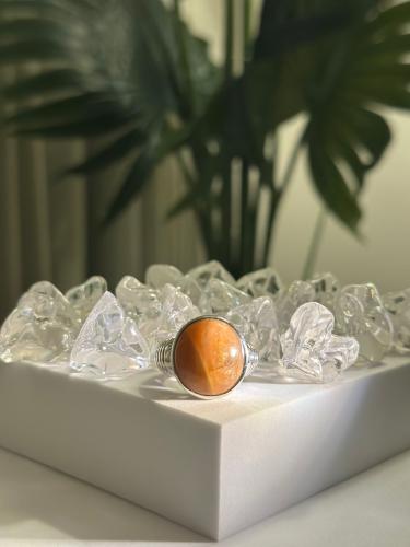 خاتم فضة فاخر بحجر طبيعي ياقوت كابشون مميز