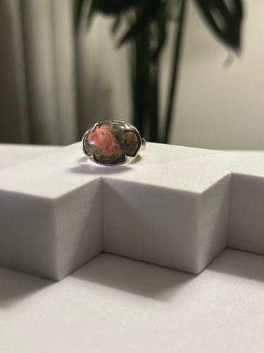 خاتم فضة فاخر بحجر طبيعي مميز