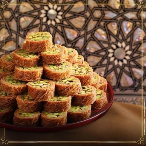 مبرومة بالسمن البلدي والفستق الحلبي