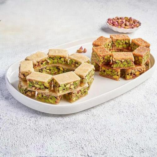 بلورية بالسمن البلدي والفستق الحلبي