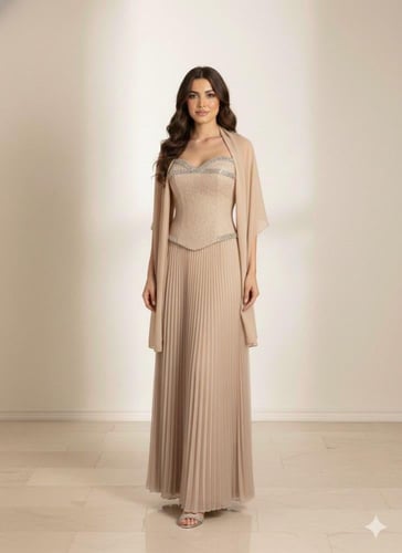 فستان سهرة بتصميم أنثوي مع تطريز لؤلؤي وتنورة بليس...