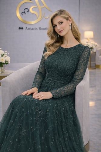 فستان سهرة أخضر زمردي بتطريز يدوي فاخر