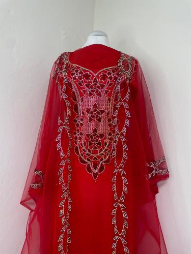 مخور مع البشت ايطالي