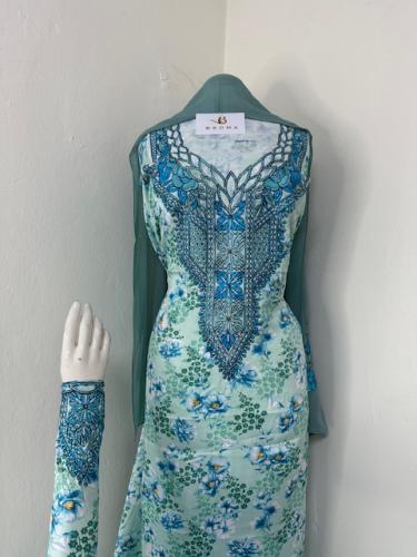 مخور اماراتي حرير اندنوسي بالطرحه تطريز وكريستال