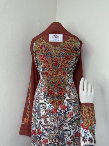 مخاوير حرير اندنوسي بالطرحه تطريز وكريستال