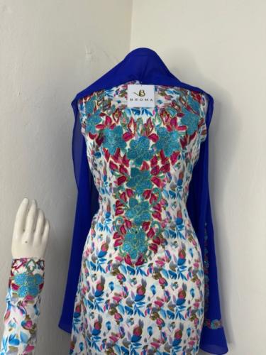 مخاوير اماراتيه حرير اندنوسي تطريز وكريستال متروس...