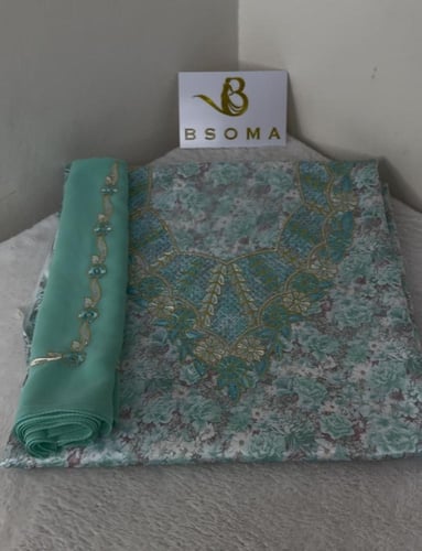 مخور حرير ديجتال بالطرحه تطريز وكريستال