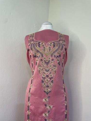 مخاوير حرير كريب تطريز وكريستال