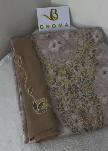 مخور حرير ديجتال بالطرحه تطريز وكريستال