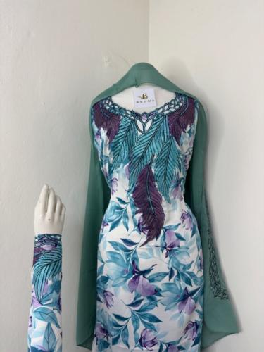 مخور اماراتي حرير اندنوسي بالطرح تطريز وكريستال