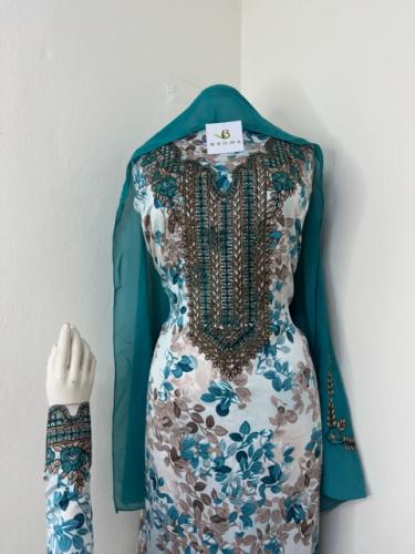 مخور اماراتي حرير اندنوسي بالطرح تطريز وكريستال