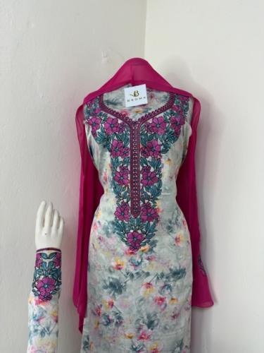 مخور حرير اندنوسي بالطرح تطريز وكريستال