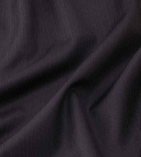 اسود مقلم E5