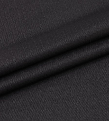 اسود مقلم E5