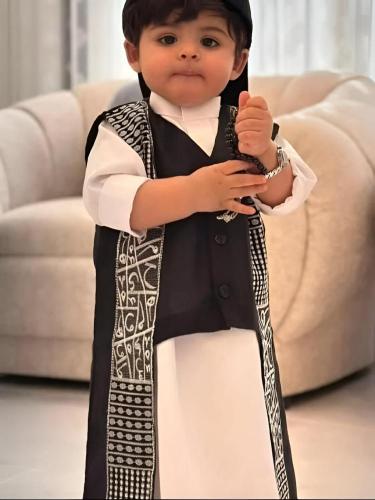 دقلة اطفال للعيد لون اسود بالحروف العربية