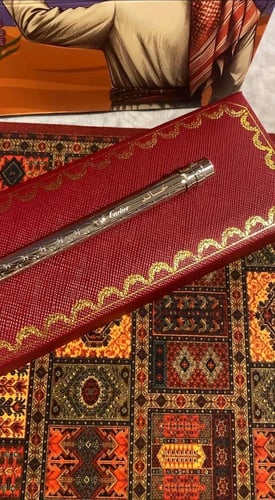 قلم كارتير بالاسم فخامة