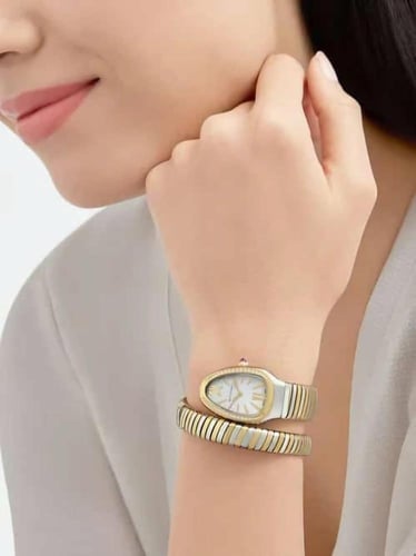 ساعة الثعبان الانيقة