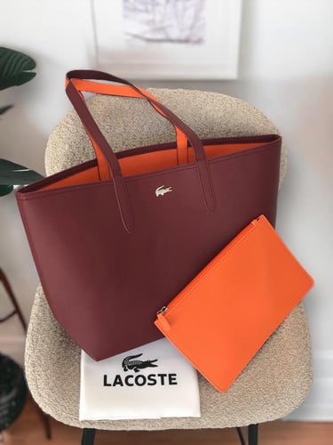 شنطة لاكوست