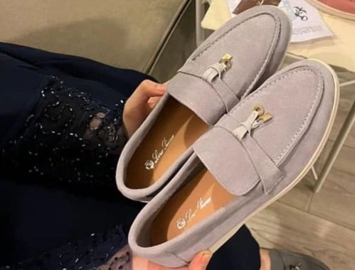 حذاء لوربينا